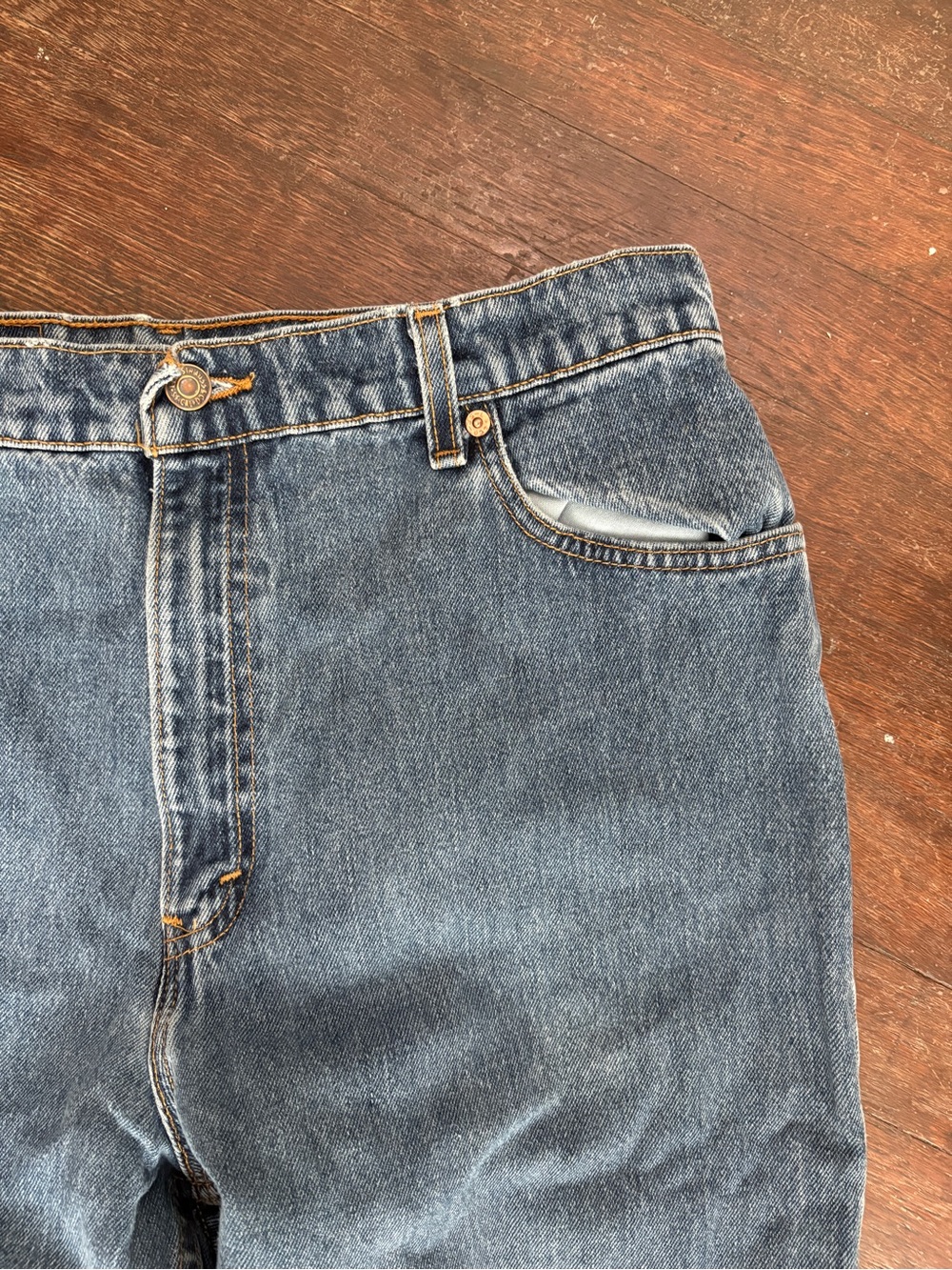 Vintage Levi's 551 Relaxed Fit Tapered Jeans Womens 14 Medium Wash vintage y2k - Picture 2 of 9